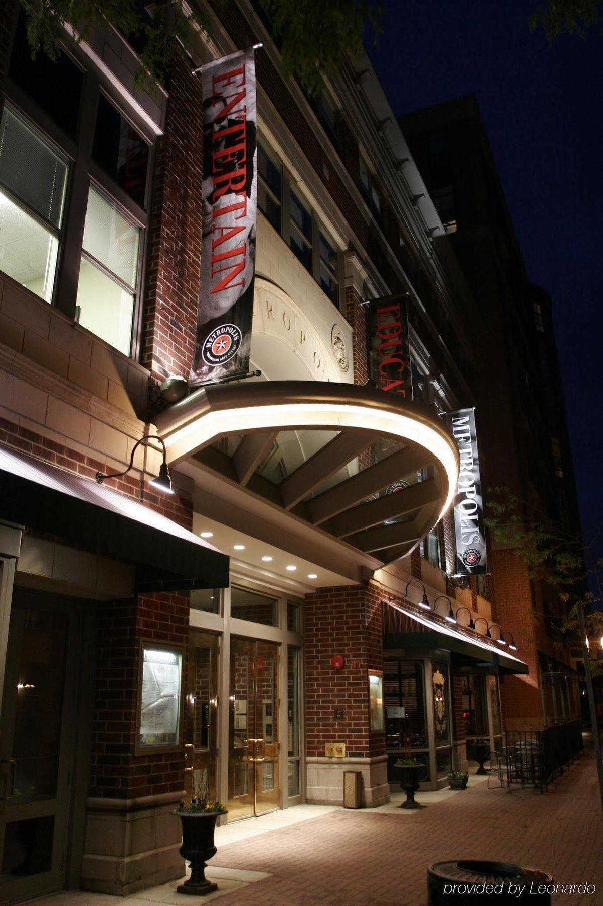 Hotel Doubletree By Hilton Chicago - Arlington Heights Servicios foto