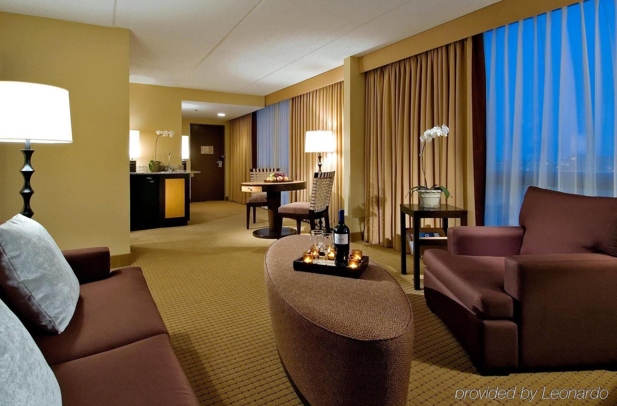 Doubletree By Hilton Chicago - Arlington Heights Hotel Habitación foto